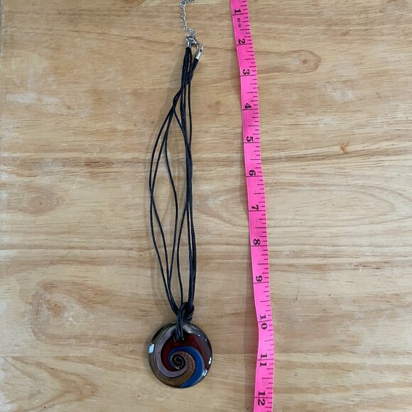 Swirl Glass Pendant. - Picture 2 of 4